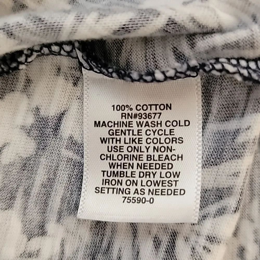 Liz Claiborne floral Print t-shirt - Navy & White Womens Size L - Picture 9 of 11